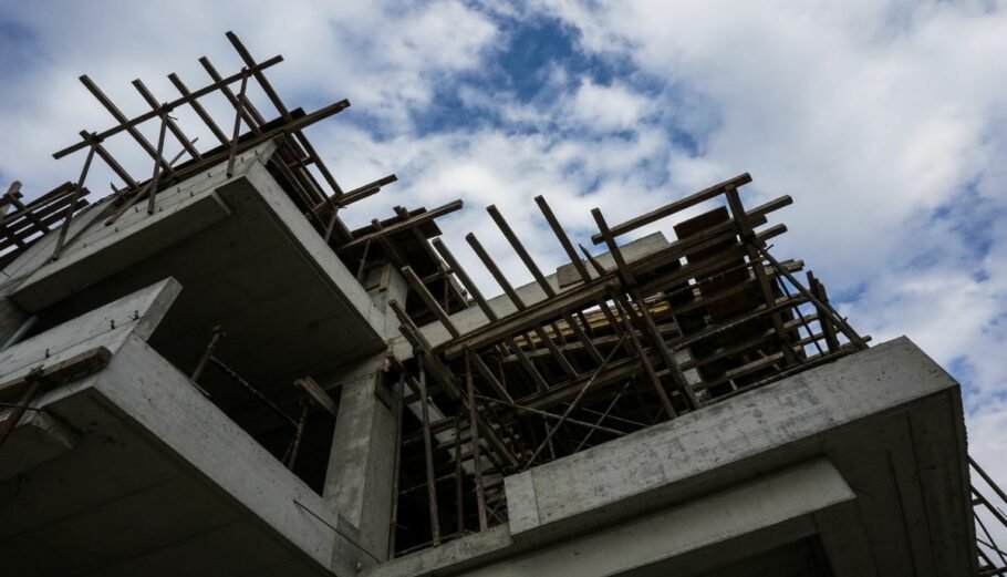 Χαλκιδική: Στον πάγο η οικοδομή μετά το σκάνδαλο στις Πολεοδομίες