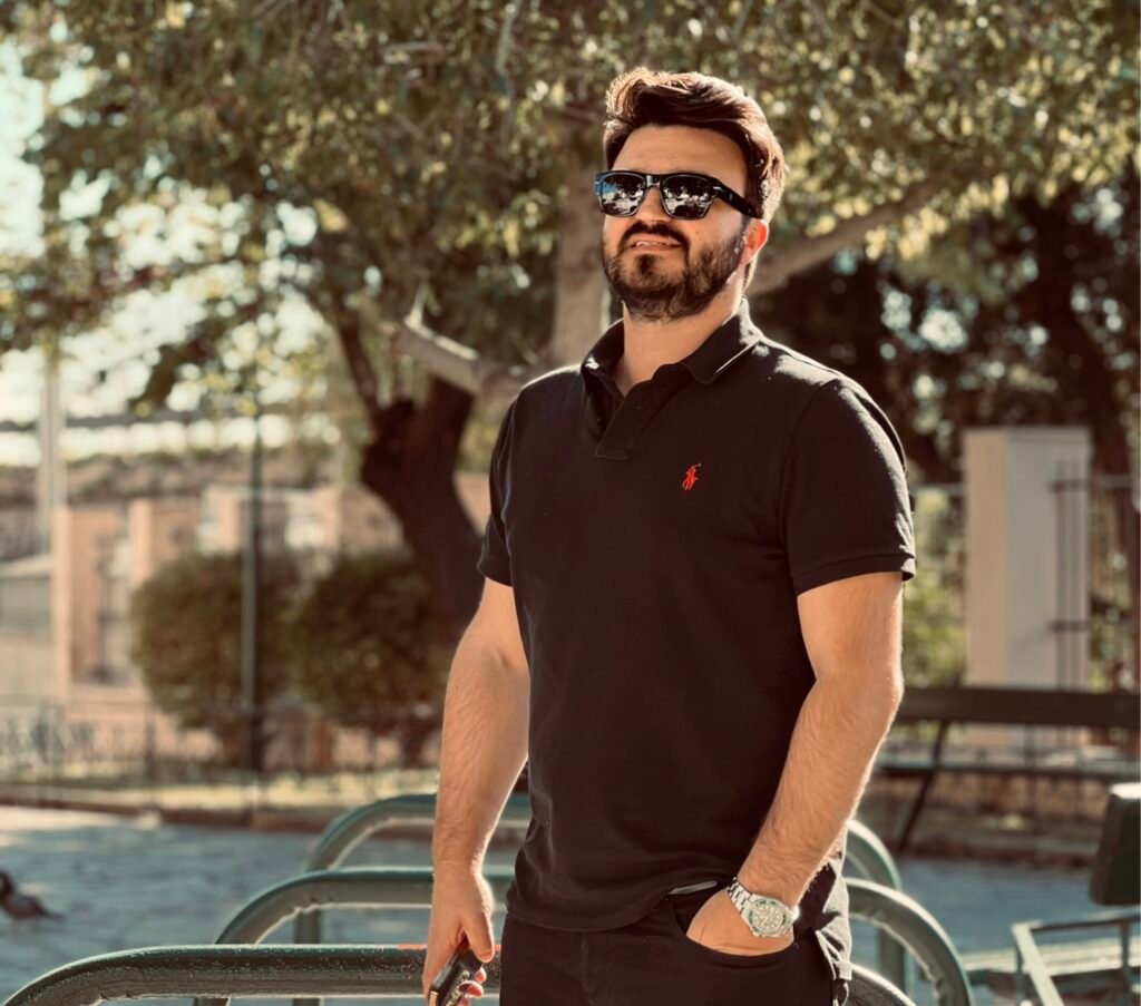 Μιχάλης Μπότας: το Gemini κερδίζει έδαφος έναντι του ChatGPT.  Η Google δεν ξέρει να χάνει!