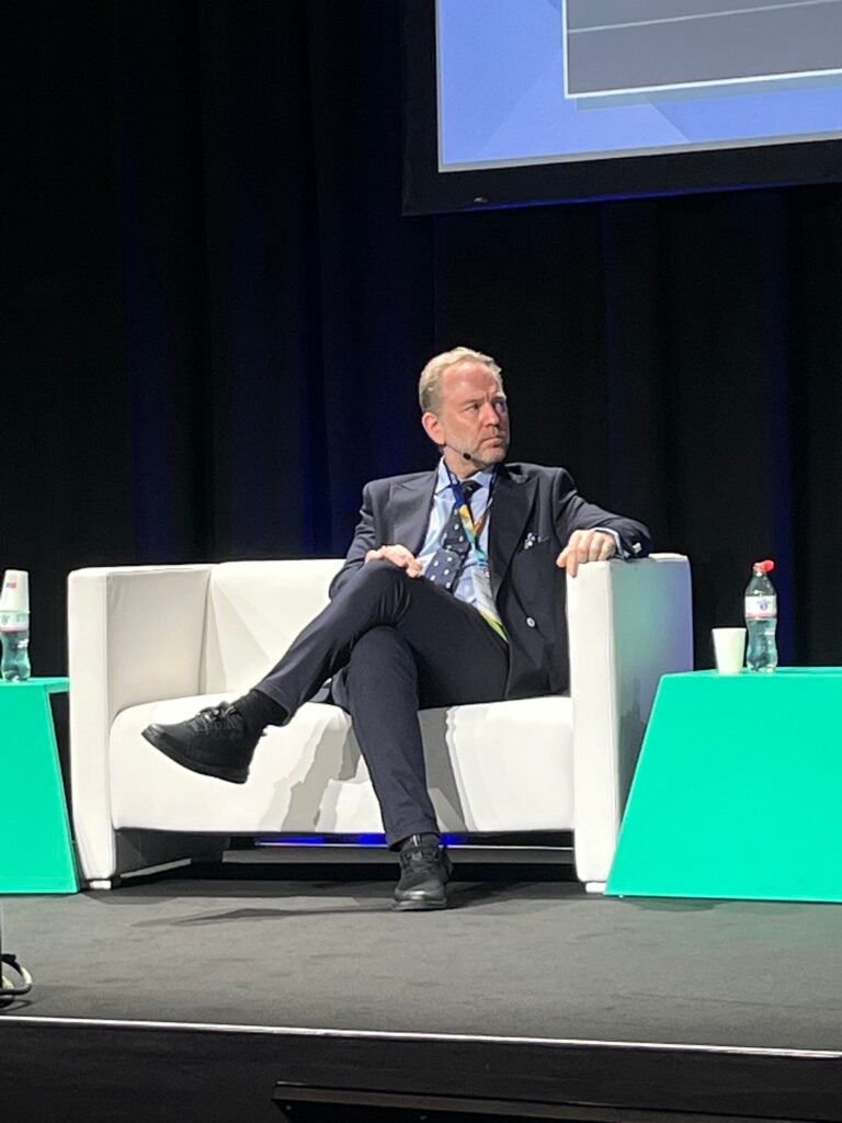 Ο κορυφαίος Γυναικολόγος Ογκολόγος Δρ. Γεώργιος Μάριος Μακρής ως ομιλητής στο ESMO Congress 2025