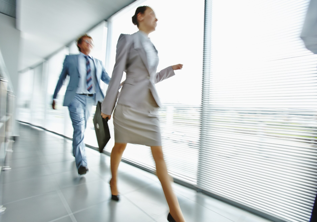 Businesspeople walking in the corridor