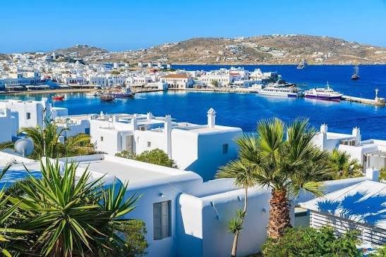 Mykonos Taxi: The Best Way to Get Around the Island